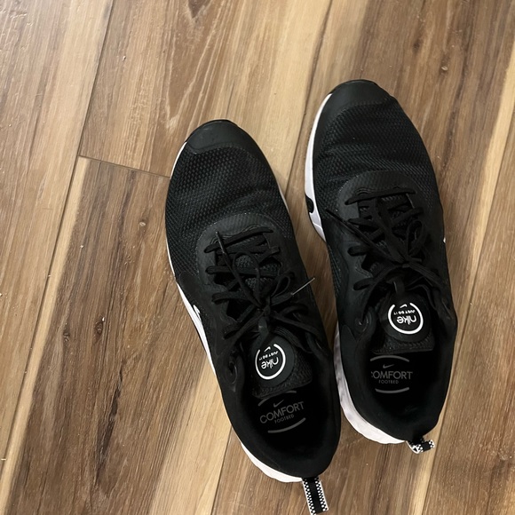 Nike comfort footbed shoes - Picture 4 of 4